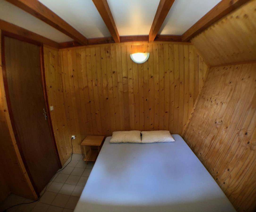 Chalet Dans Le Parc D'Un Manoir Du Xixeme Angles  외부 사진